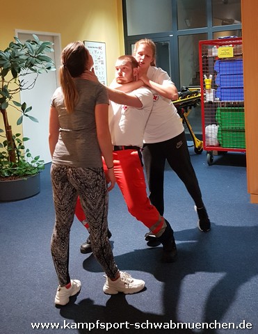 SV_Lehrgang Notfallsanitaeter_2019_012.jpg